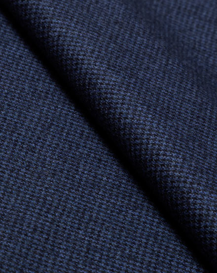 Italian Cool Gray/Blue Gray Lightweight Wool Suiting Fabric 6.41